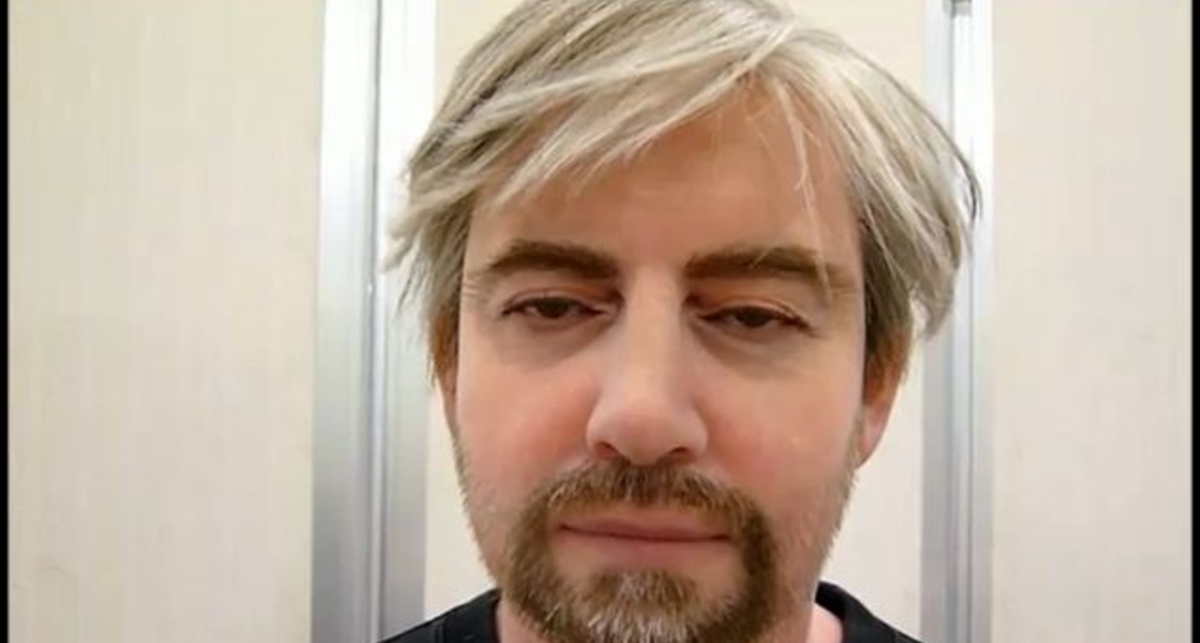 Японский реалистичный робот с мимикой