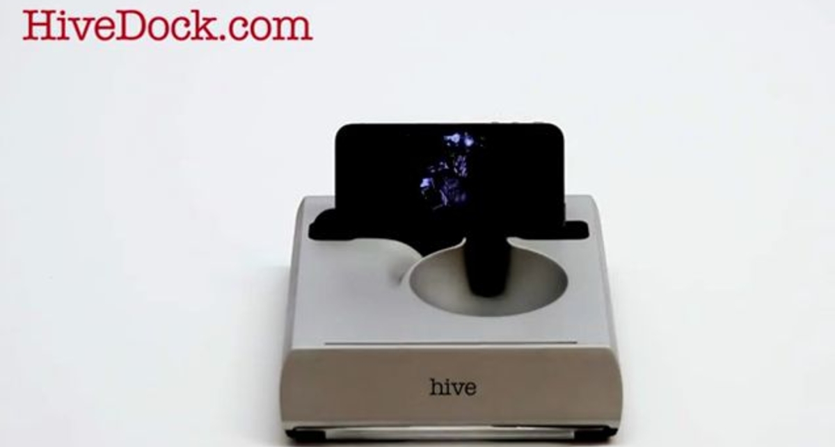 Поворотная акустическая док-станция Hive для iPhone 4