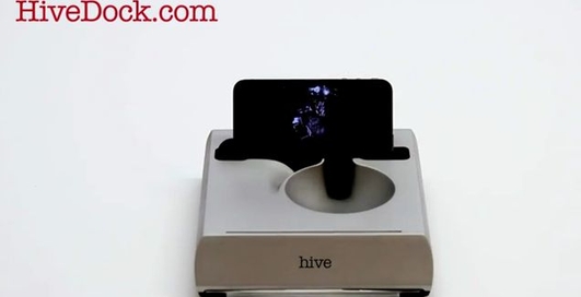 Поворотная акустическая док-станция Hive для iPhone 4