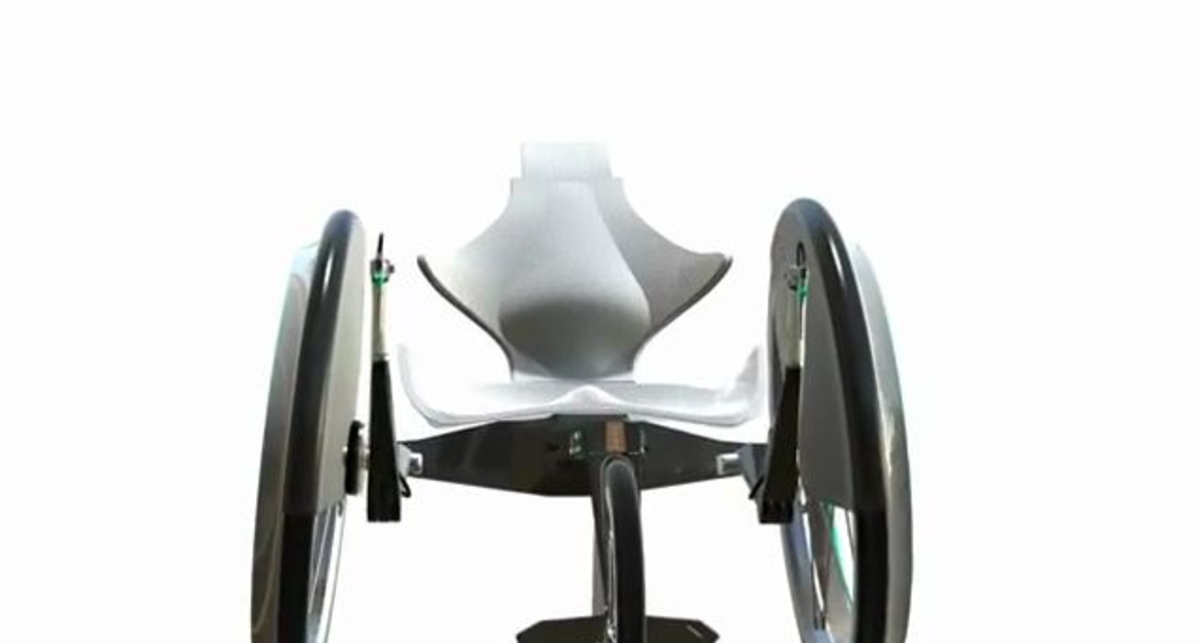 Спортивная инвалидная коляска