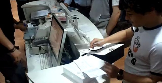 Первый в Украине покупатель iPad 2