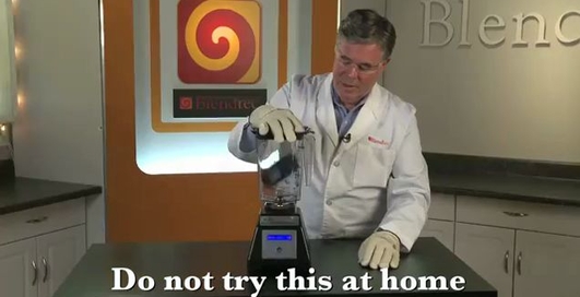 "Битва" - блендер против защищённого телефона