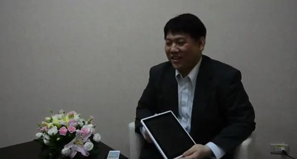 ICE Computer Trinity - очередной модульный планшет со смартфоном