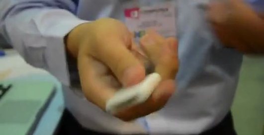 PhotoFast i-FlashDrive - накопитель для яблочных гаджетов