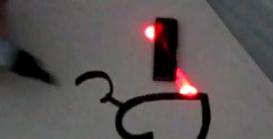 Sticky Light - это классный гаджет, с которым день пролетает незаметно