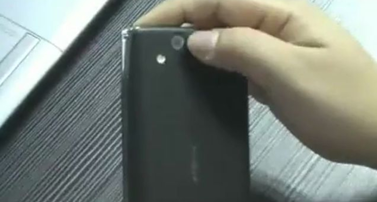 Поддельный Xperia Arc из Китая