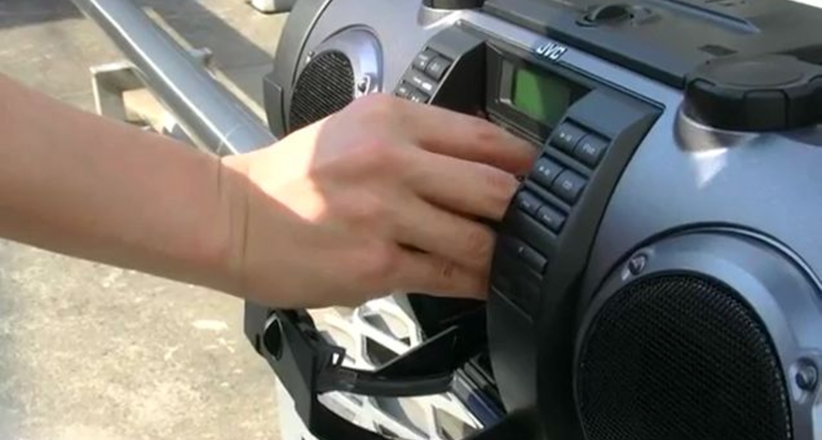 Бумбокс от JVC