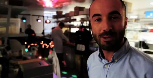 Sound Charge T-Shirt - футболка-зарядник