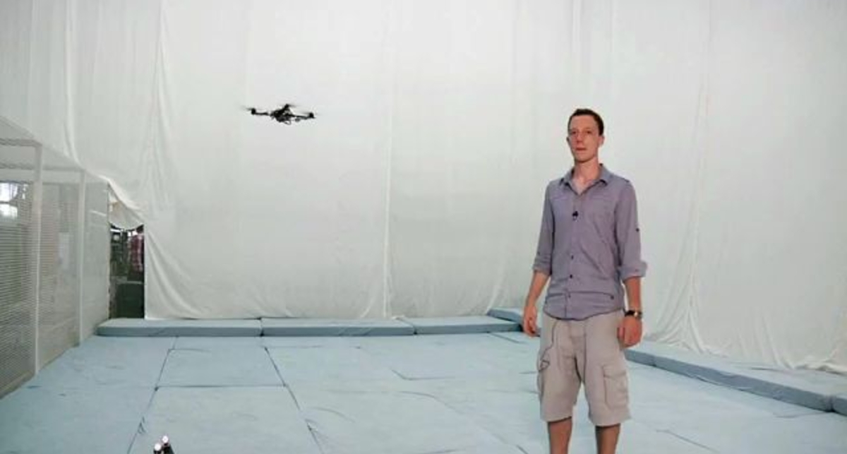 Управление квадракоптером с помощью жестов