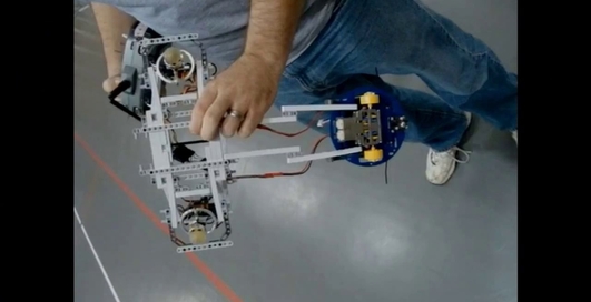 Необычный радиоуправляемый автомобиль