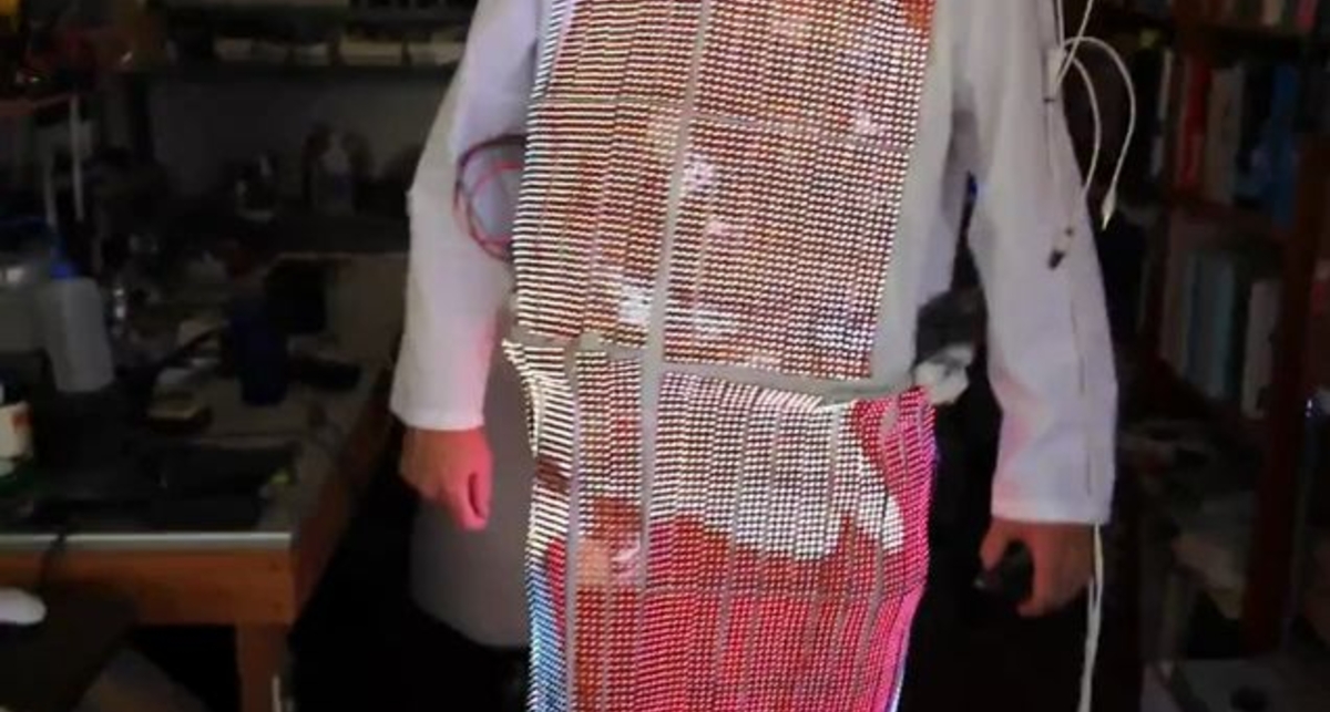 Халат-телевизор