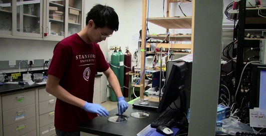 Рабочий прототип прозрачного аккумулятора