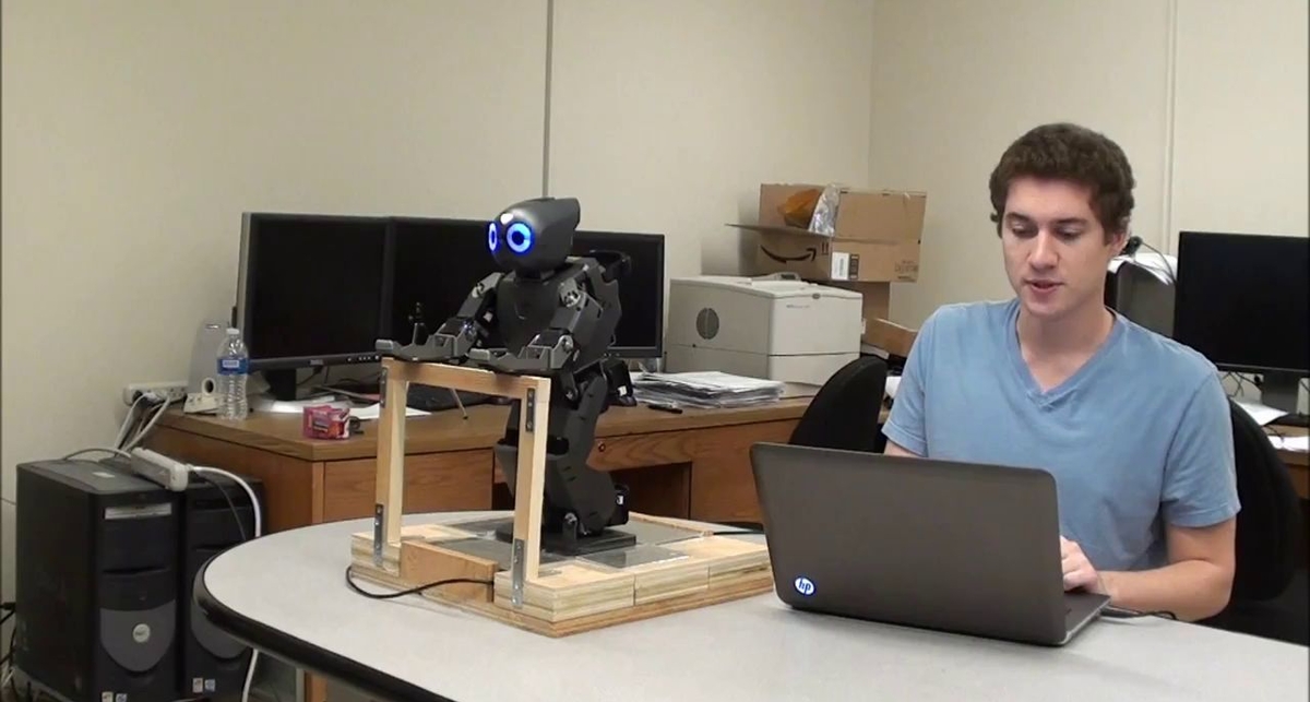 Уроки танцев для робота