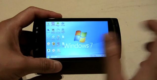 Fujitsu LOOX F-07C - смартфон с гибридной ОС