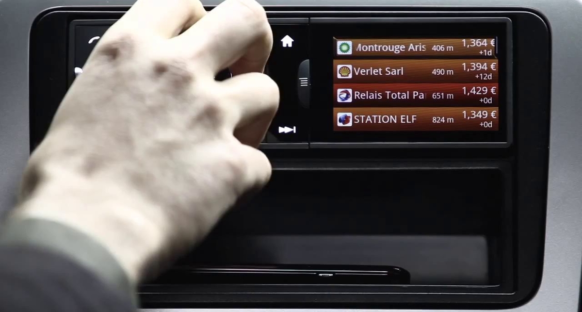 Parrot Asteroid - новый Android-девайс