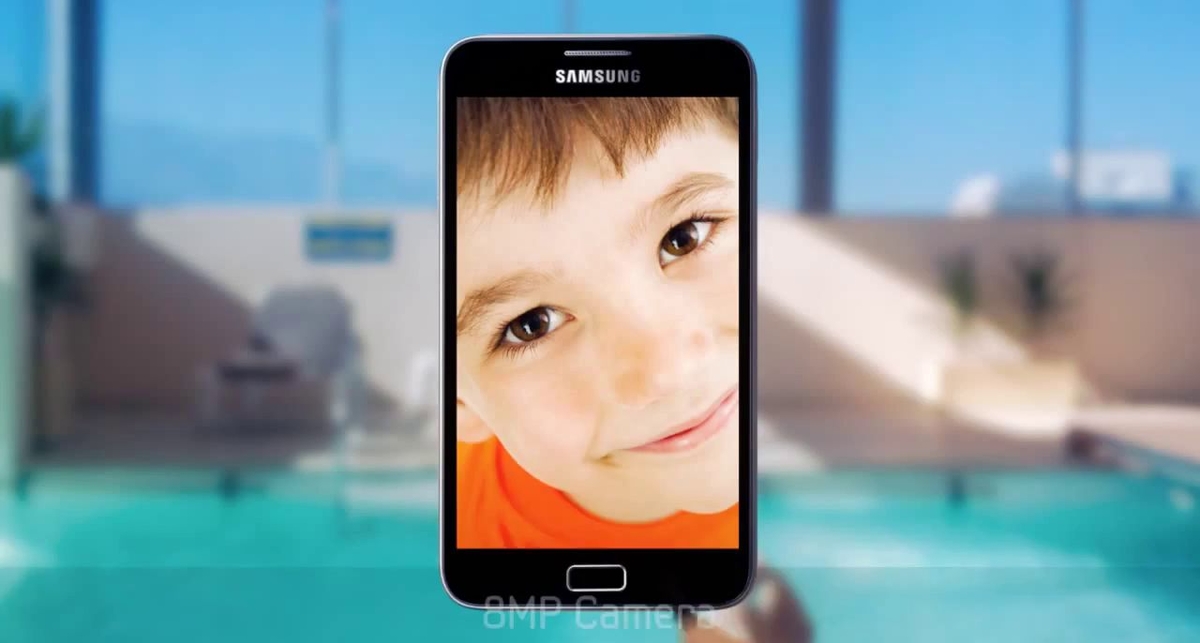 Samsung Galaxy Note - ещё смартфон или уже планшет?