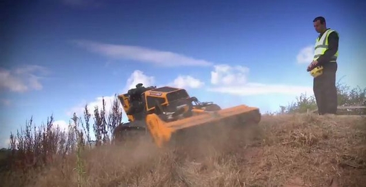 Роботизированая супергазонокосилка