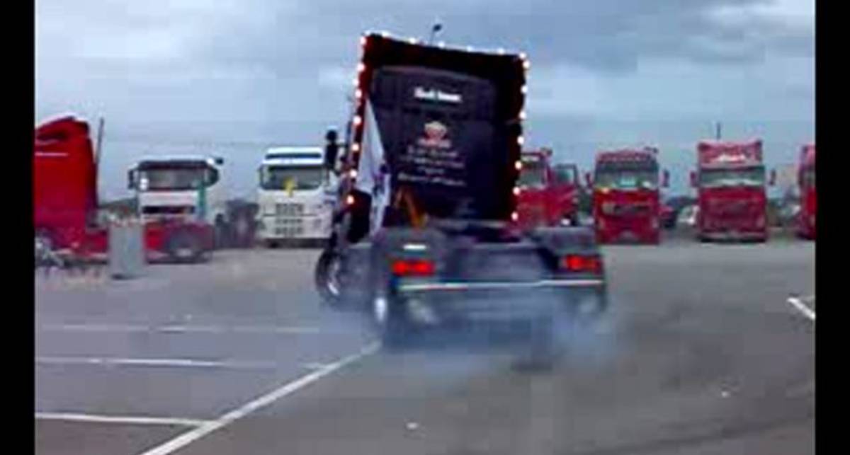 Подборка видео с грузовиками