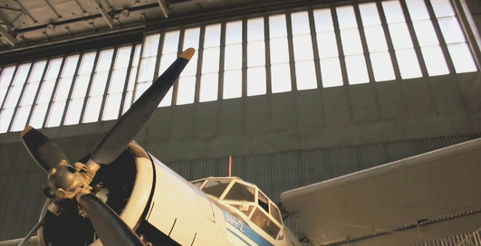 Red Bull Paper Wings: первым делом самолеты (видео)