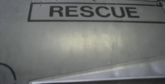 Lamborghini Aventador потягался с истребителем F-16 (видео)