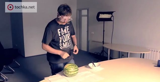 Как выбрать и разрезать арбуз (видео)