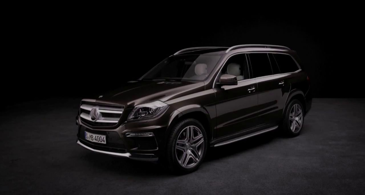 Столичное автошоу-2012: новинки на стенде Mercedes-Benz (видео)