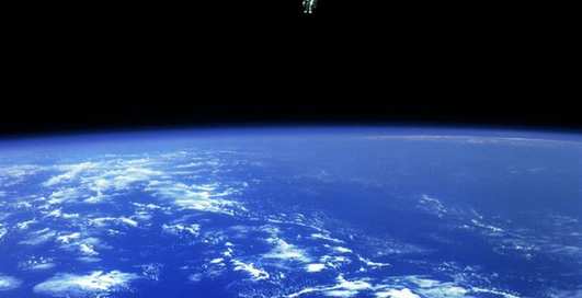 NASA посвятила фотосессию картине «Гравитация»