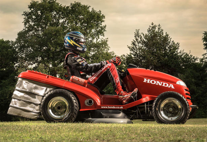 Газонокосилку Honda Mean Mower разогнали до 187 км/ч