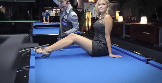 Красавица и шары: как играть в бильярд по-французски