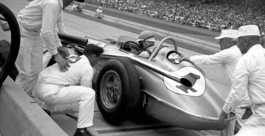 Формула-1: видео пит-стопов в 1950 году и сегодня