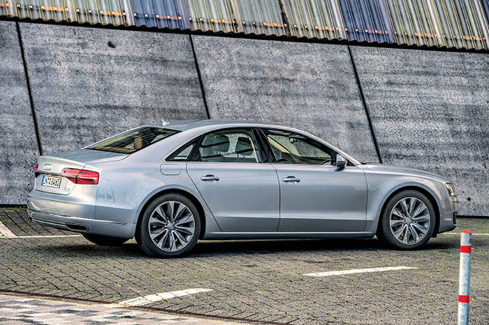 Тест-драйв Audi A8: битва за престол