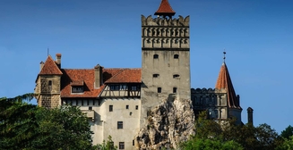 Замок Дракулы продадут с аукциона за $135 млн.