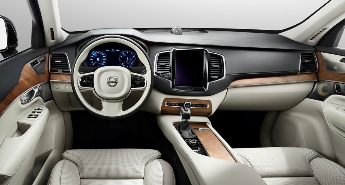 Абсолютно новый Volvo XC90: роскошнейший салон