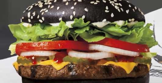 Бургер дьявола: самый черный бутерброд в мире