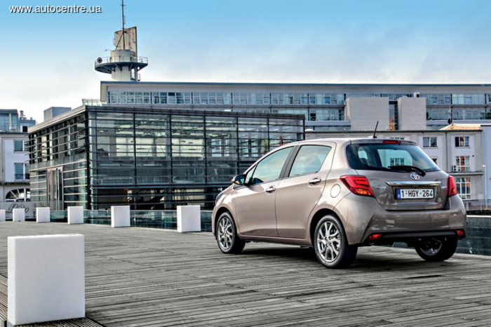 Тест-драйв Toyota Yaris: европейские ценности Тест-драйв Toyota Yaris: европейские ценности