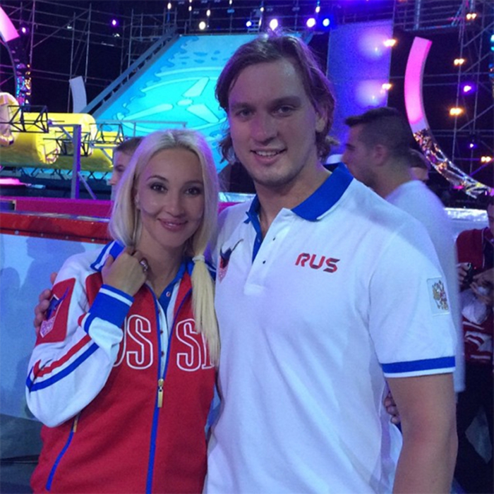 Жены спортсменов: 10 красавиц, популярнее мужей Жены спортсменов: 10 красавиц, популярнее мужей