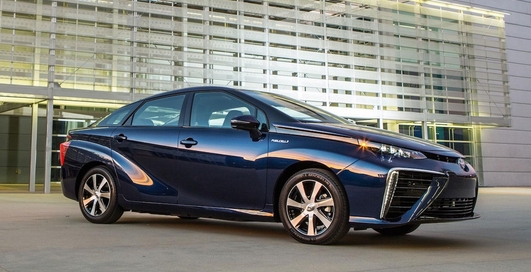 Toyota Mirai и Ко: 5 самых шустрых авто производителя