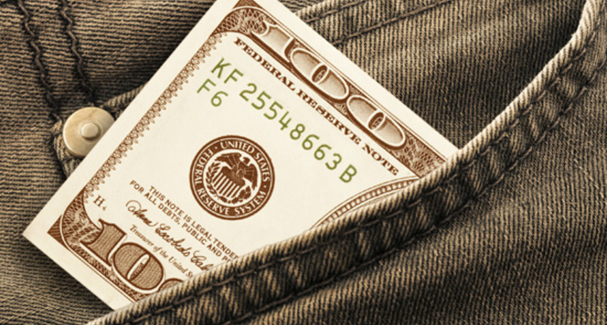 Дешевле $100: ТОП-10 стильных джинс