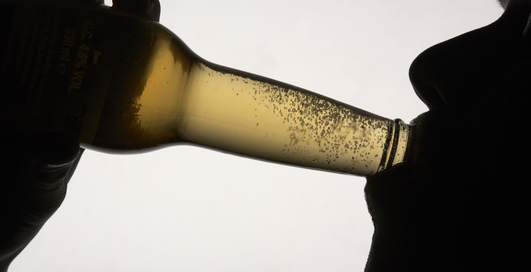 Опасно для жизни: ТОП-7 страшных фактов о пиве