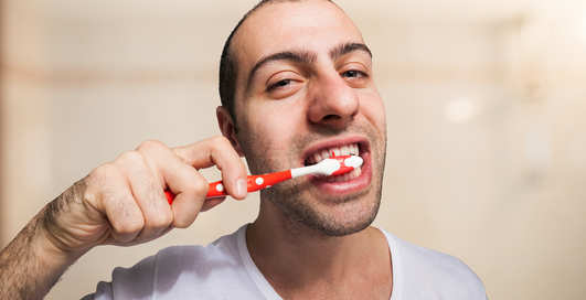 Как бороться с бактерией, если лень чистить зубы