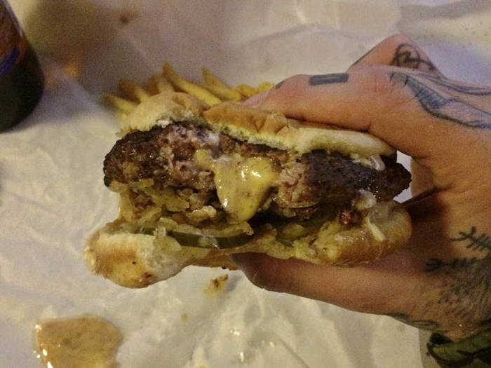 Повелители чизбургеров: 8 самых обожаемых