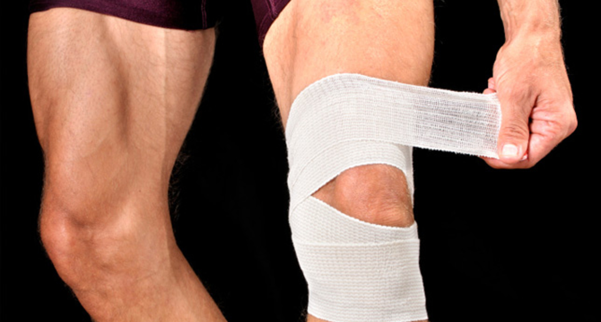 Ноги в полоску: стоит ли надевать повязки на колени