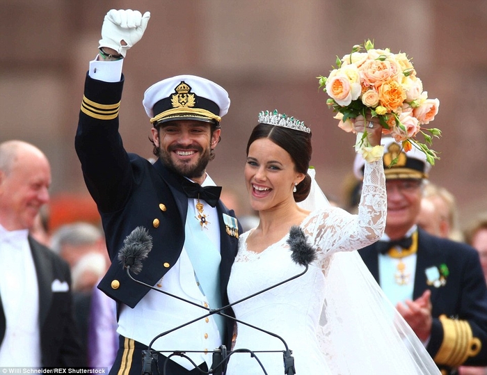 Шведский принц женился на бывшей топлес-модели