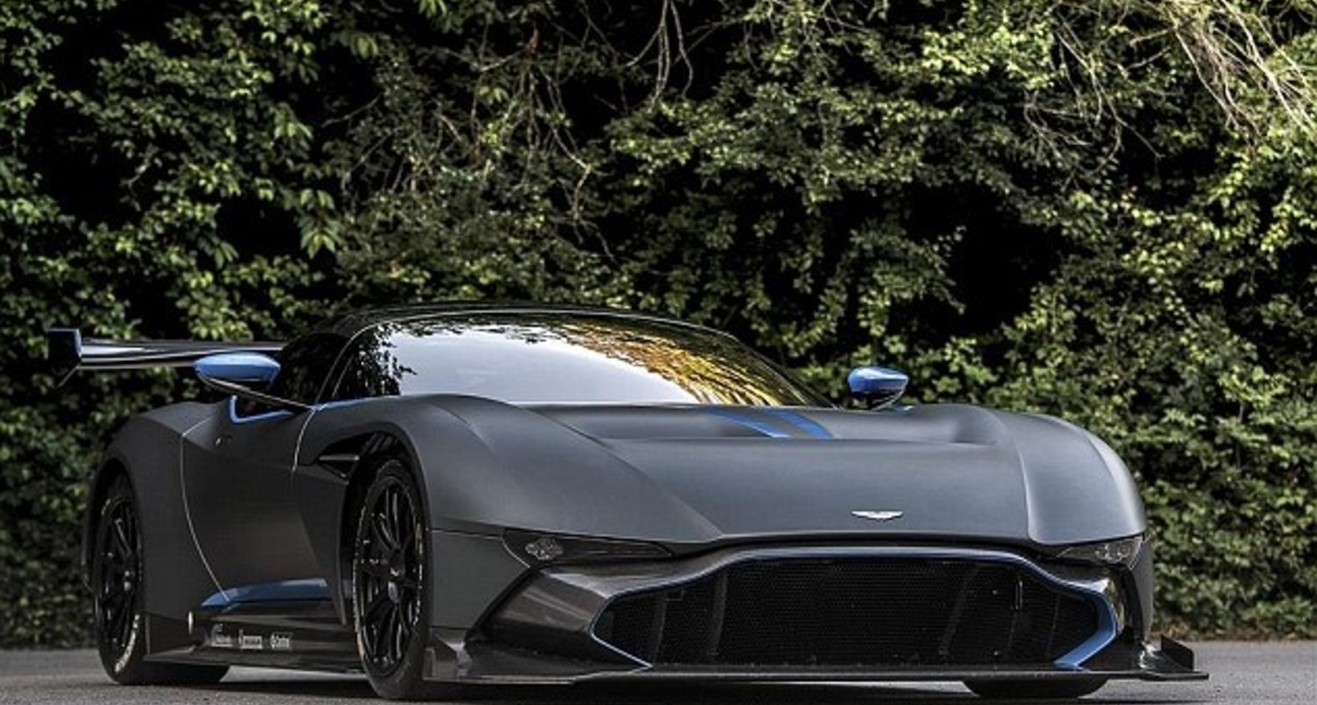Aston Martin Vulcan: новый гиперкар за $2,3 миллиона