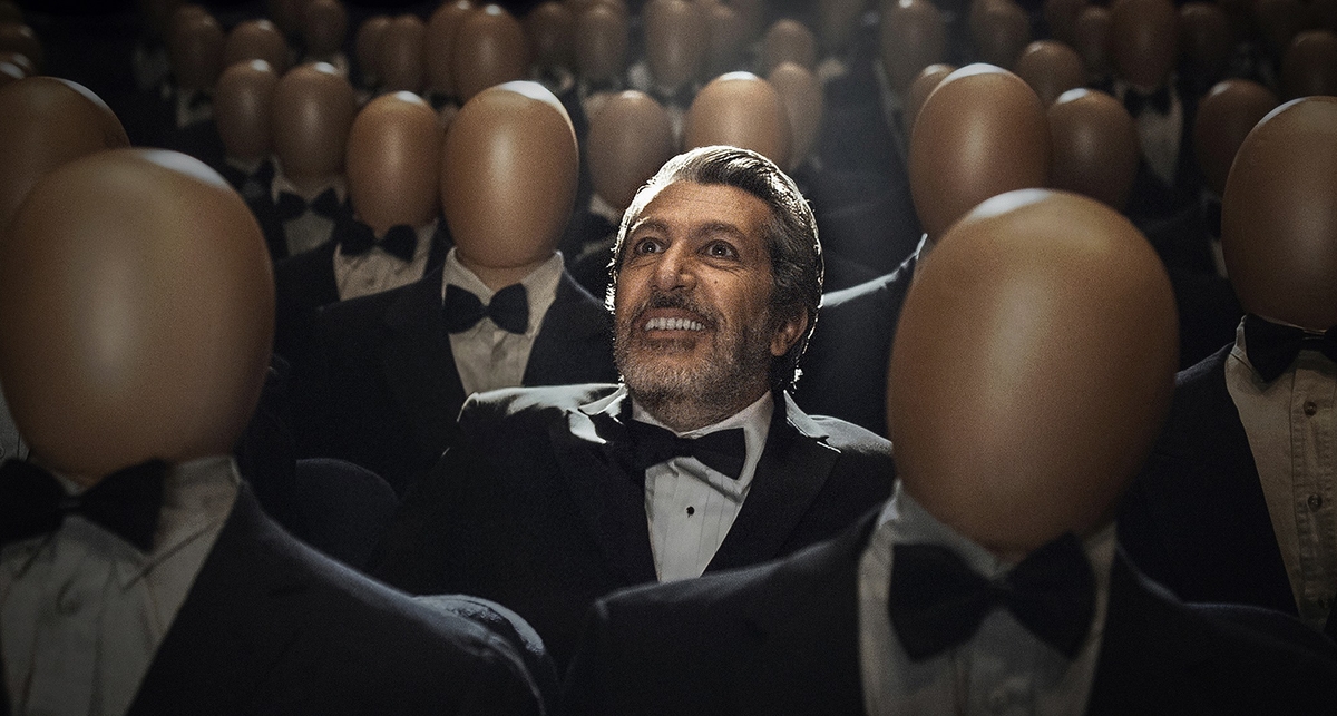 Онлайн-самоубийства, собачьи бои и спящая реальность. ОМКФ: гид по первым дням