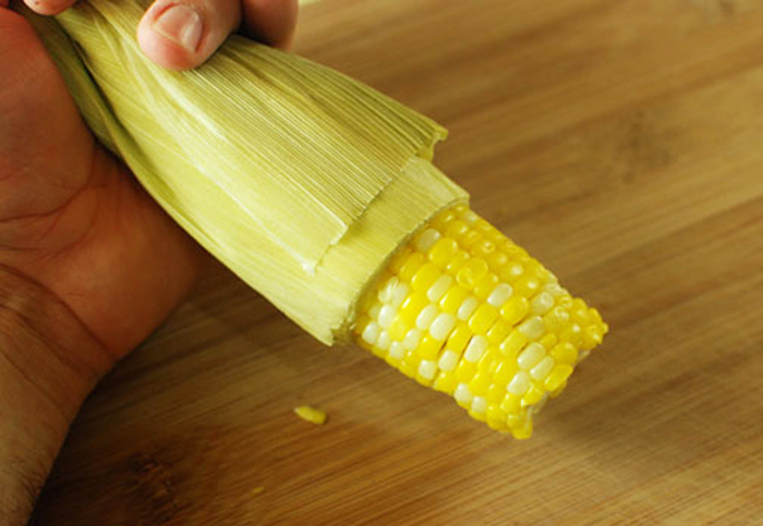 Блиц-кулинария: как за 8 минут приготовить кукурузу (ФОТО)