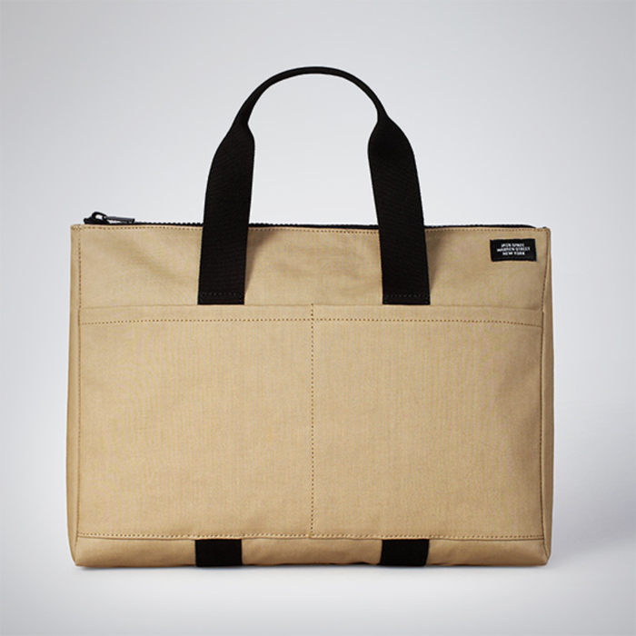 Что надеть в жару: 10 стильных вещей для офиса