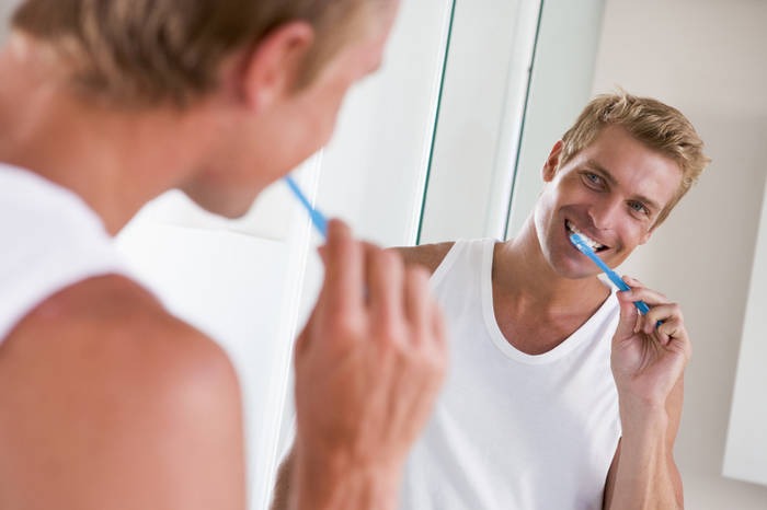 Запах изо рта: причины и способы устранения