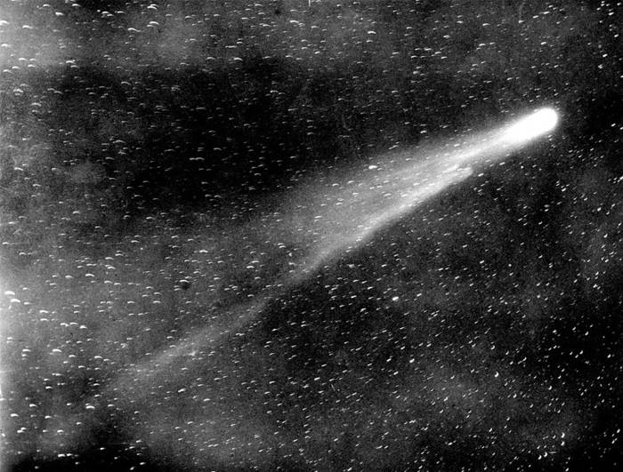Привет из космоса: ТОП-10 самых известных комет