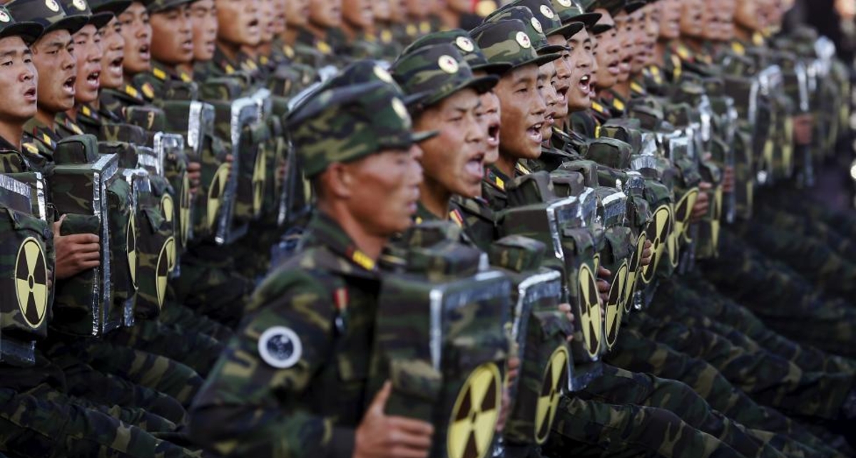 Военный парад в Северной Корее: ТОП-24 устрашающих фото